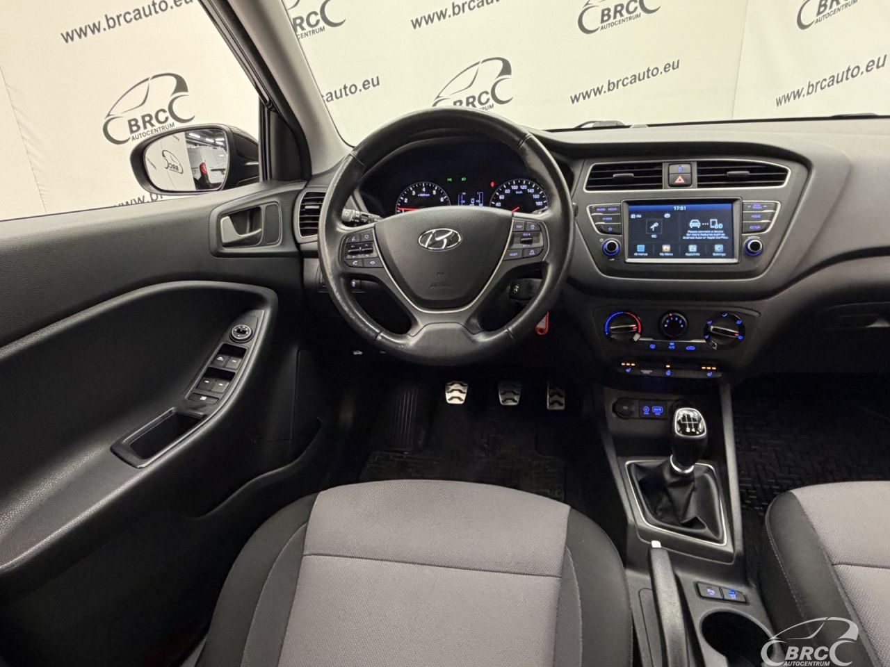 Hyundai i20 | 12