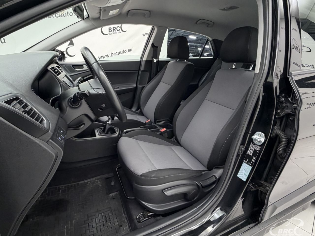Hyundai i20 | 22