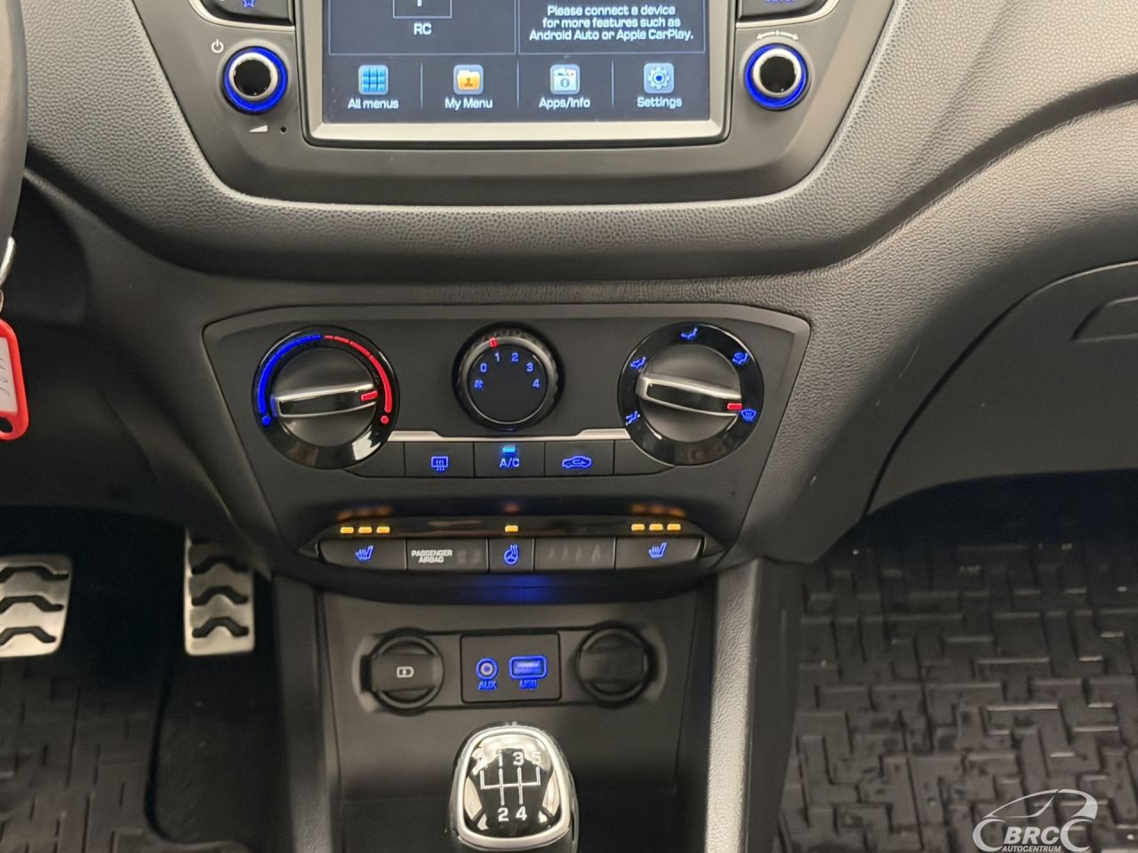 Hyundai i20 | 15