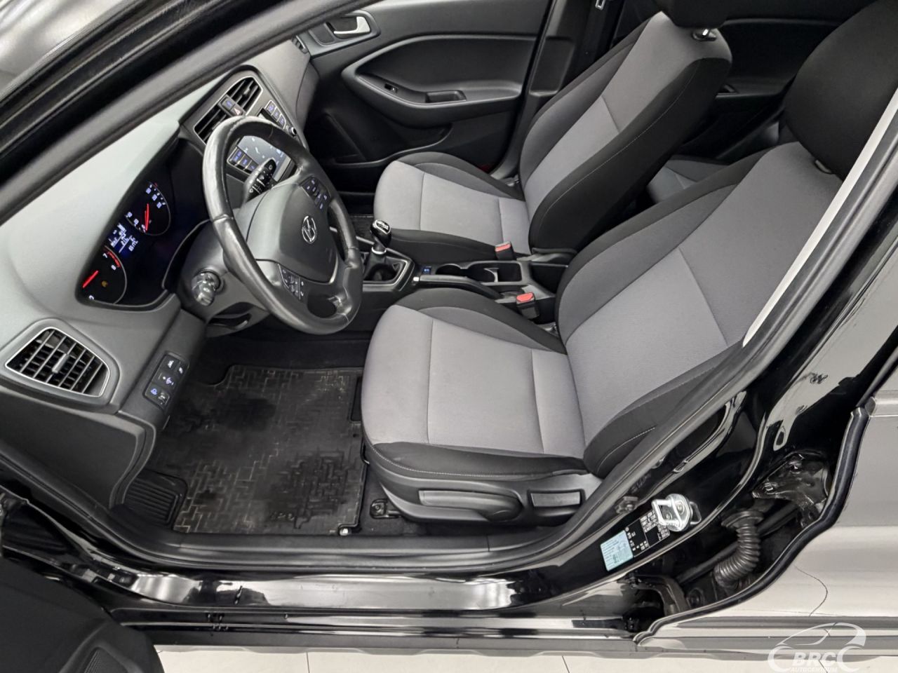 Hyundai i20 | 20