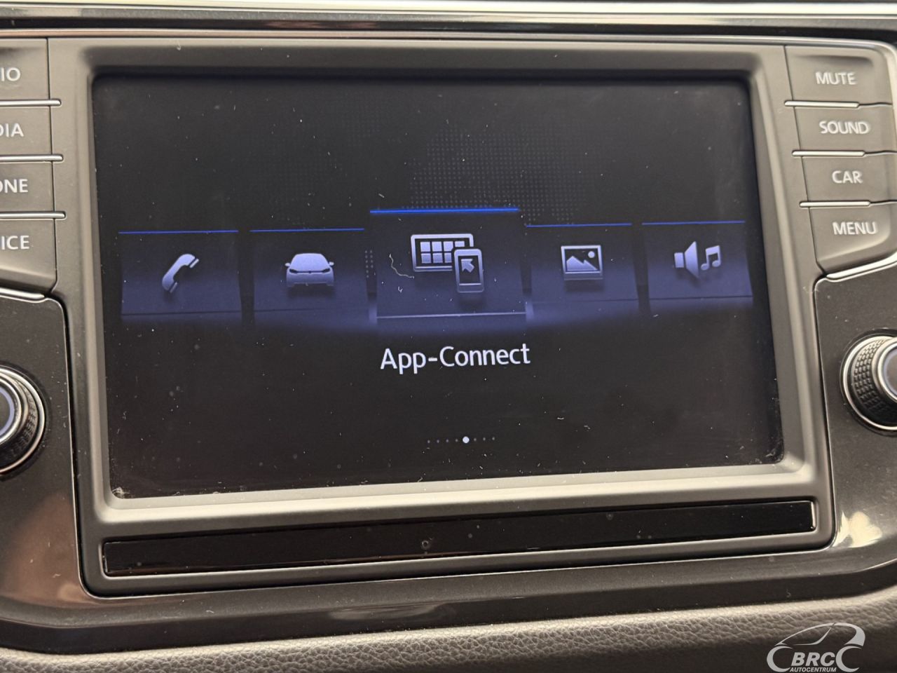 Volkswagen Tiguan | 66