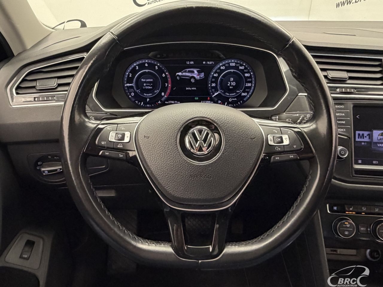 Volkswagen Tiguan | 49