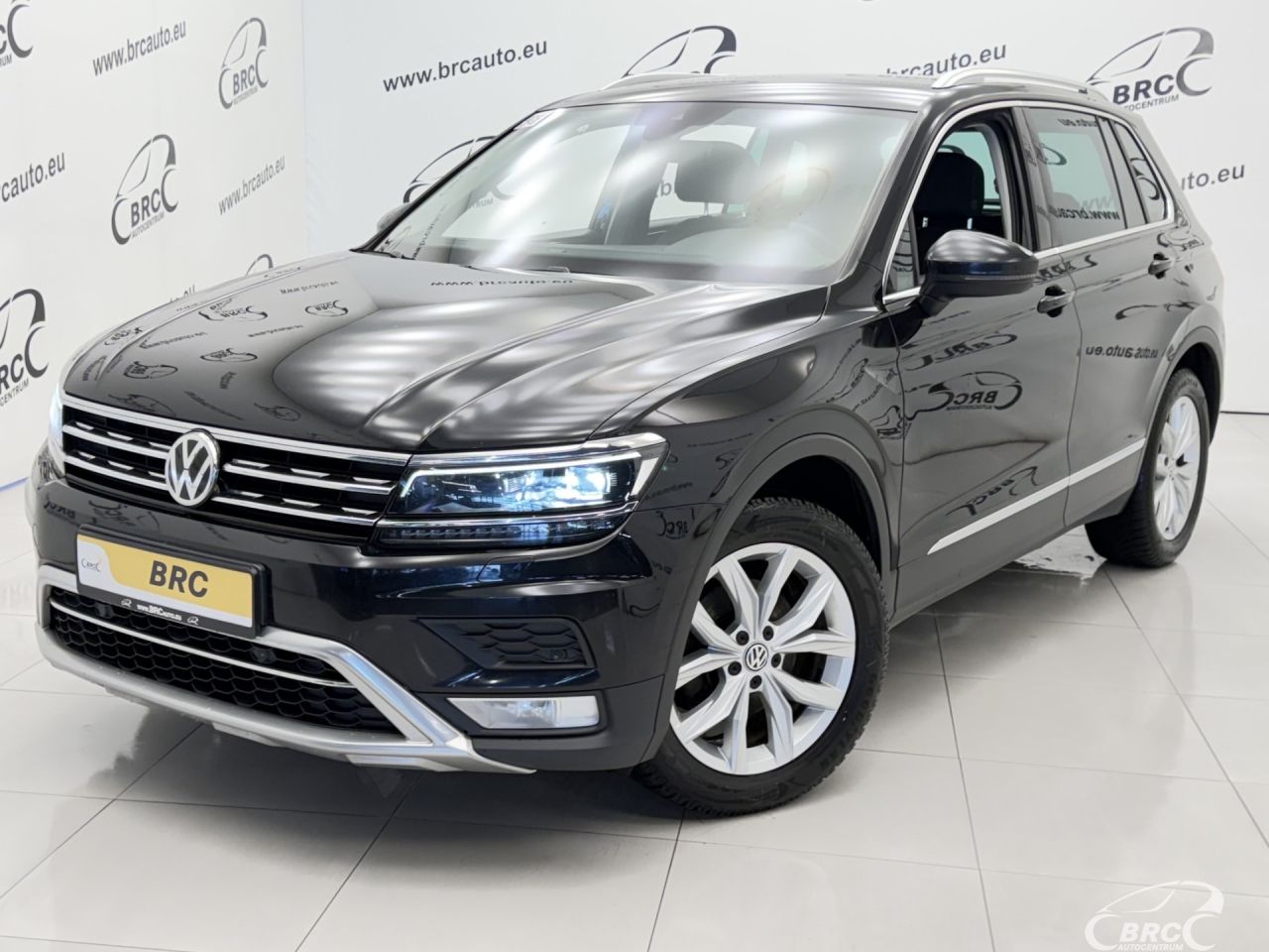 Volkswagen Tiguan | 1