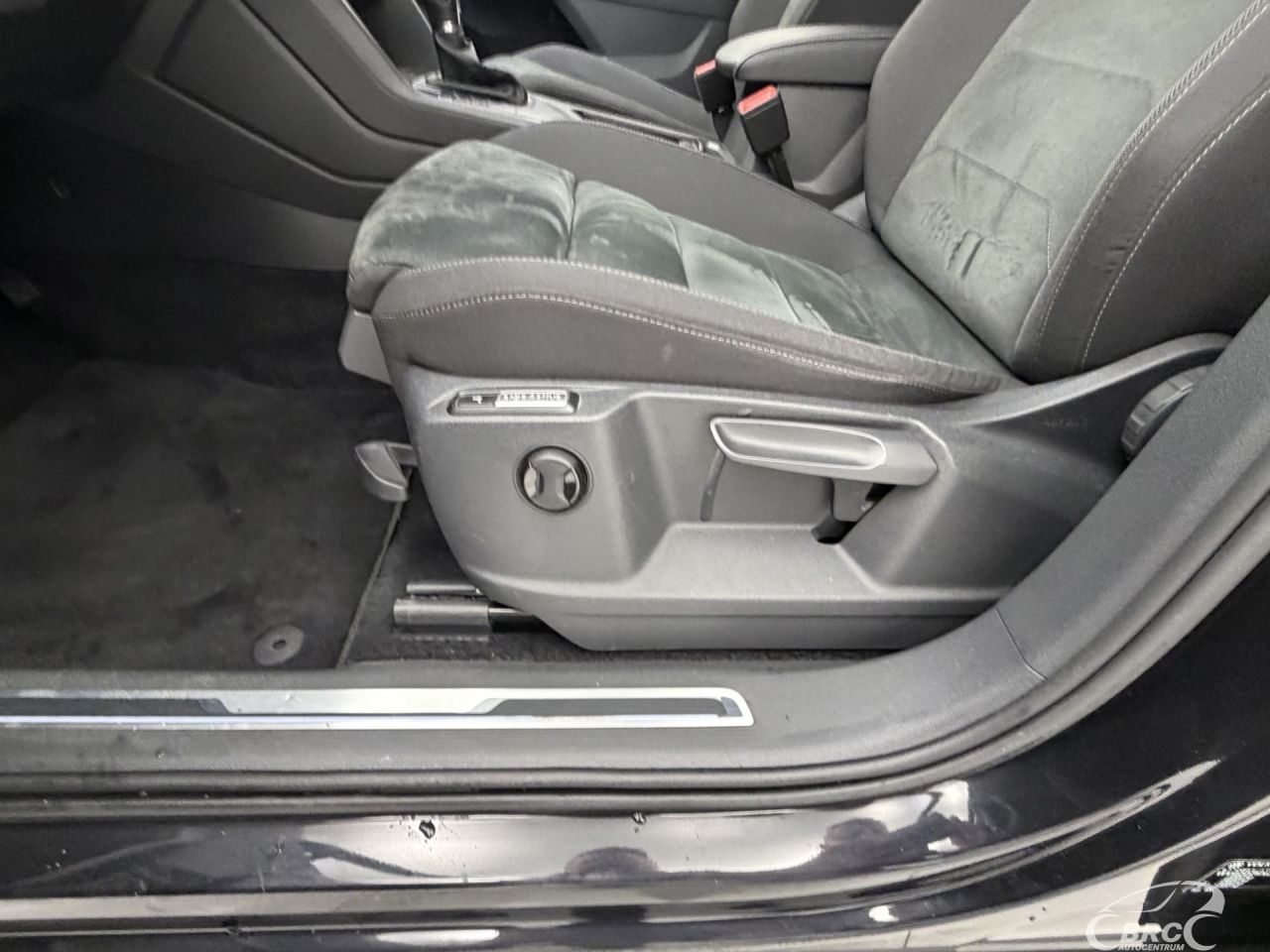 Volkswagen Tiguan | 38