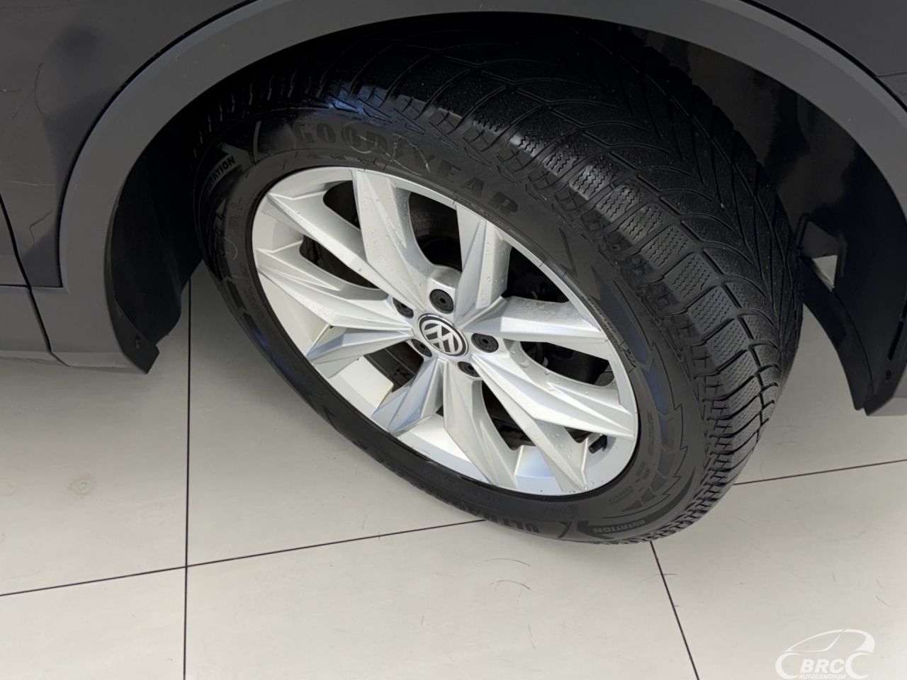 Volkswagen Tiguan | 72