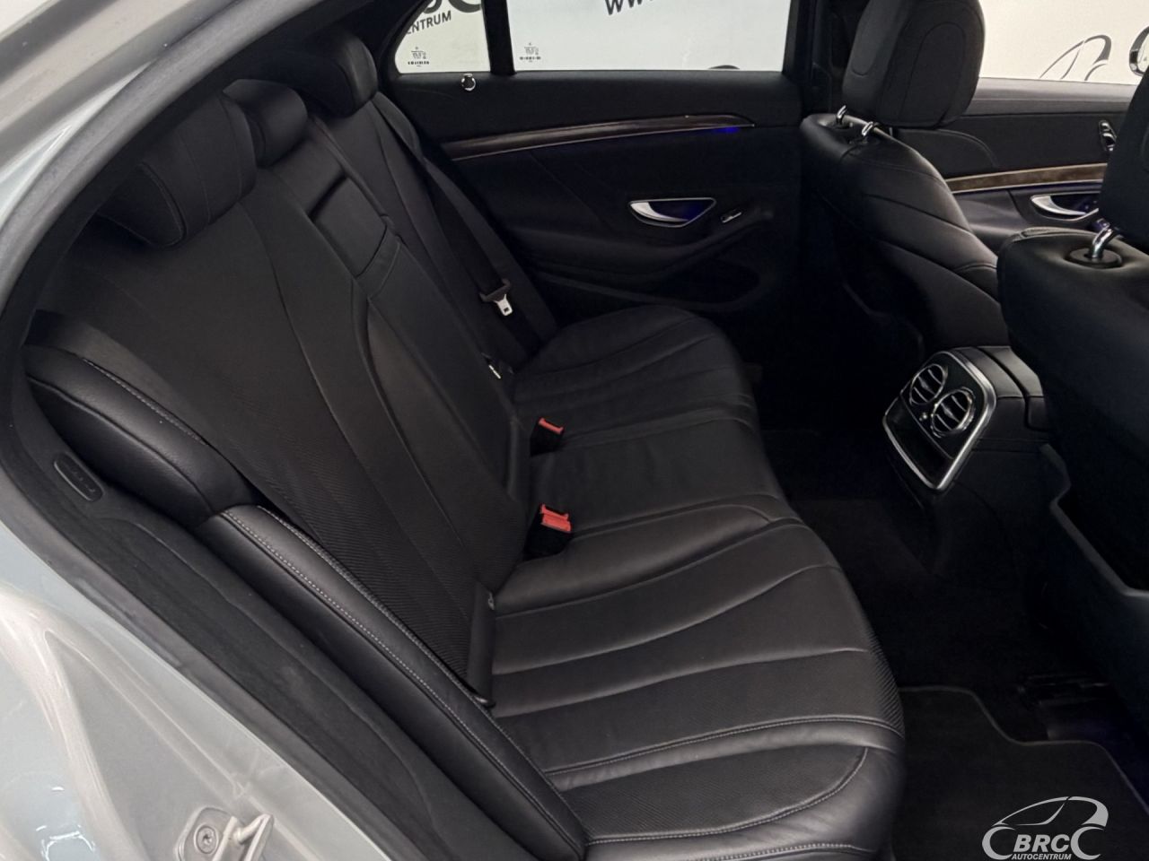 Mercedes-Benz S350 | 10