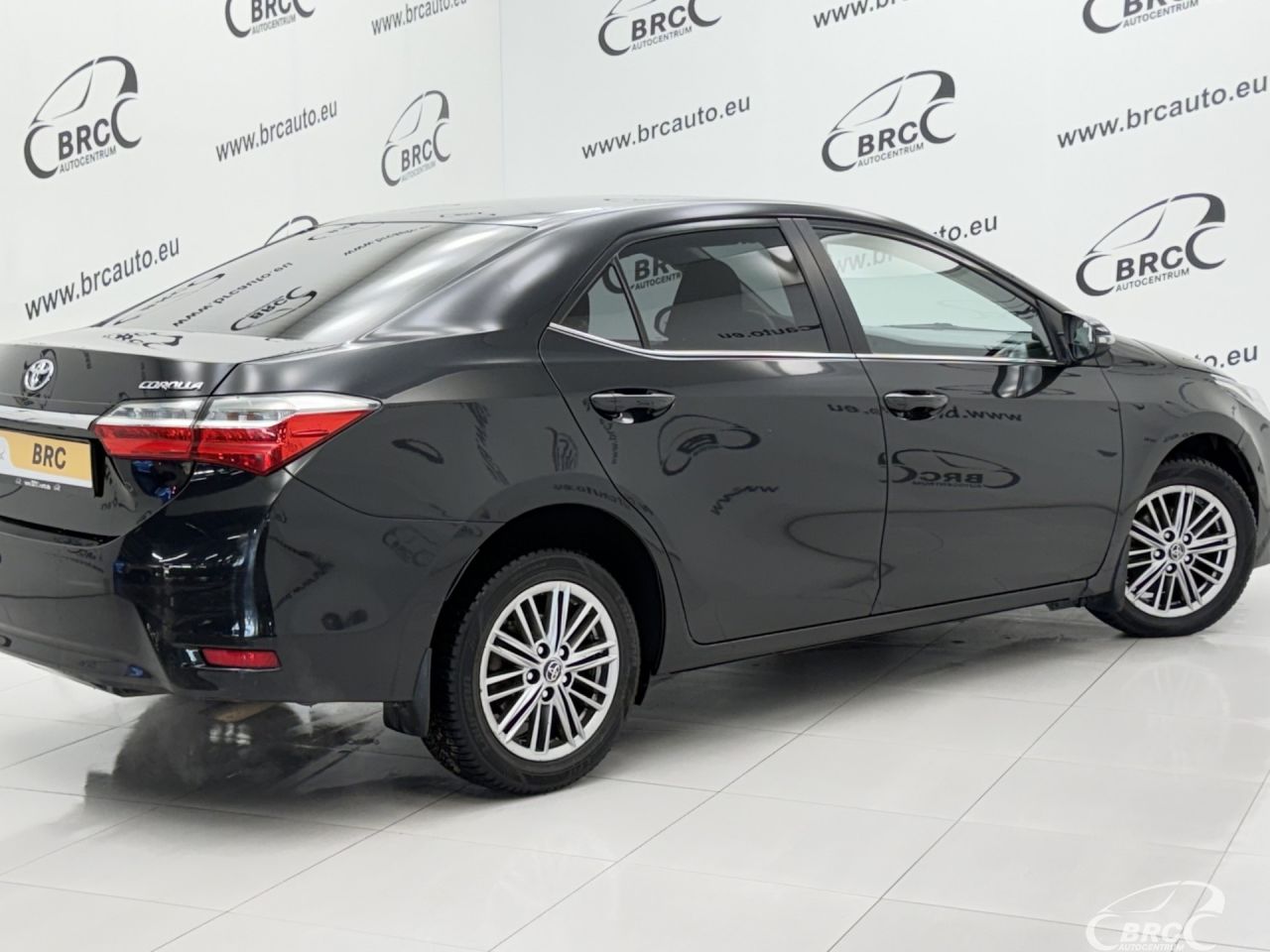 Toyota Corolla | 3