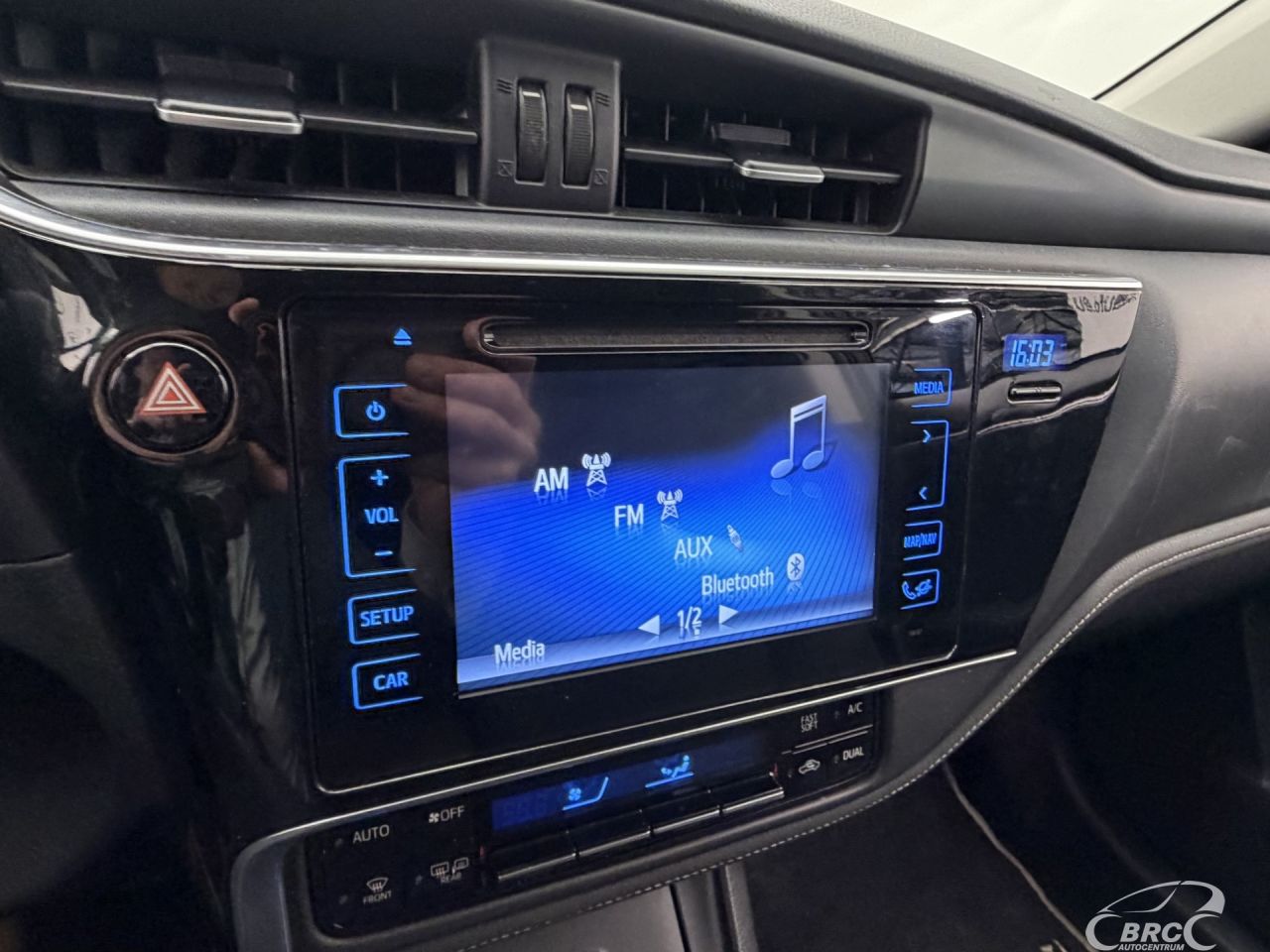Toyota Corolla | 64