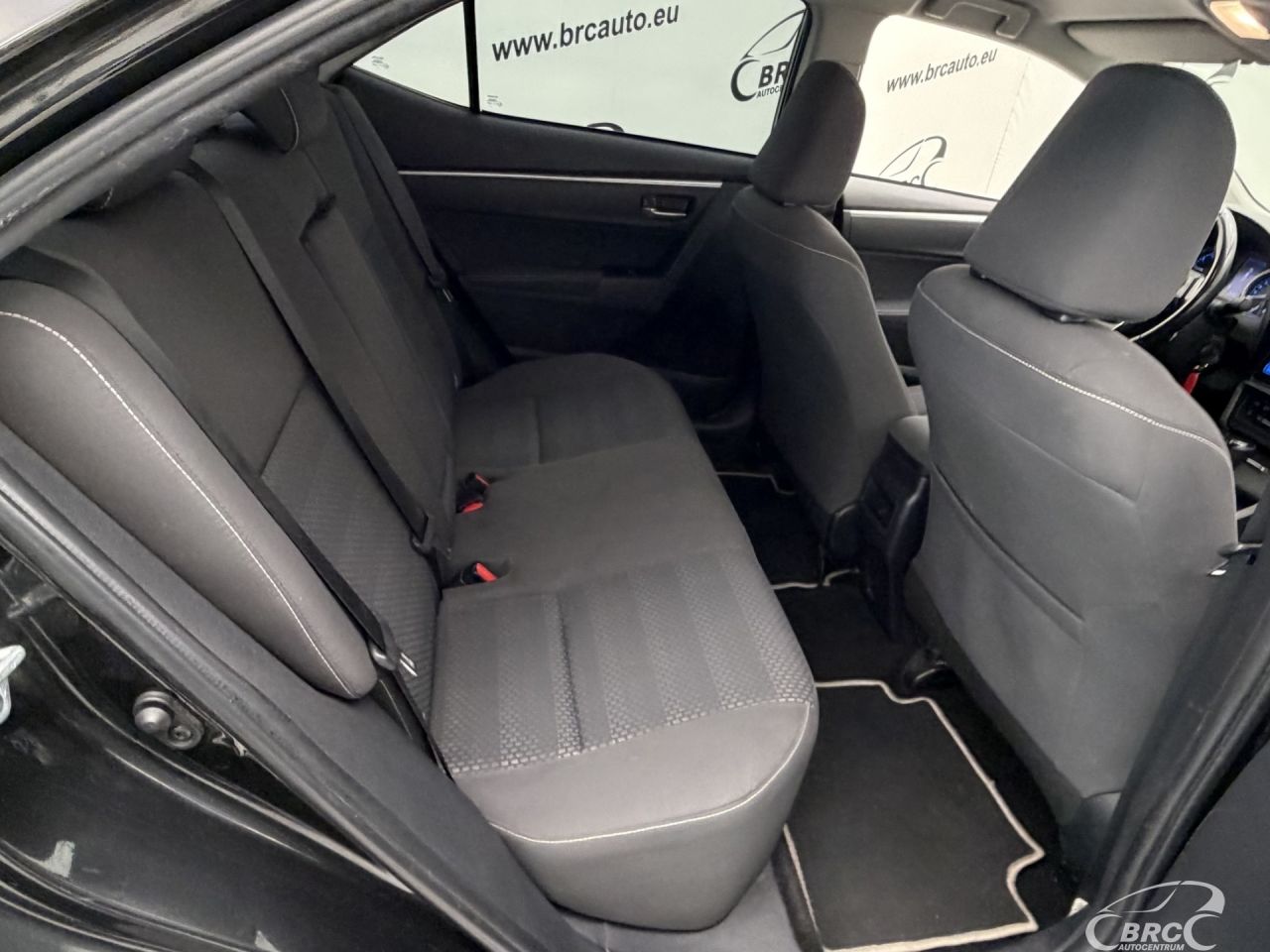 Toyota Corolla | 18