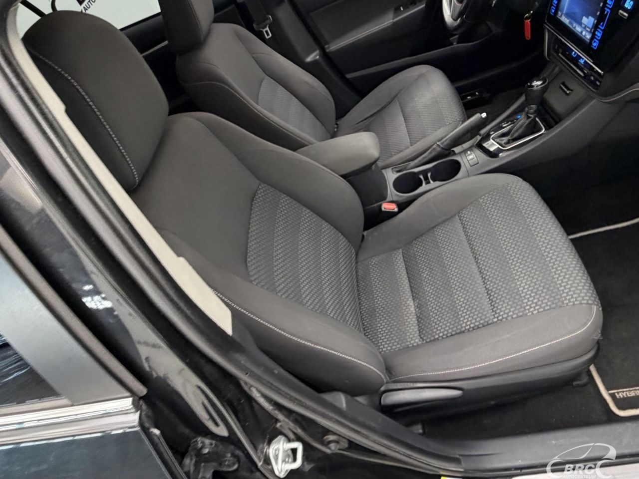 Toyota Corolla | 8