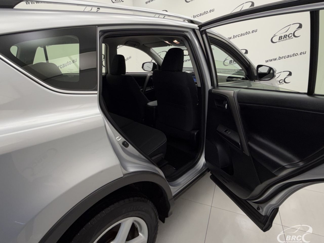 Toyota RAV4 | 22