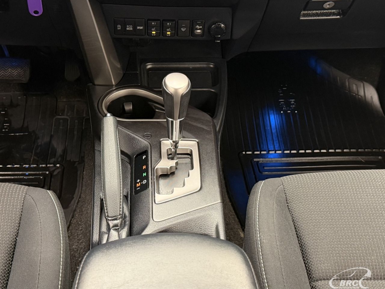 Toyota RAV4 | 30