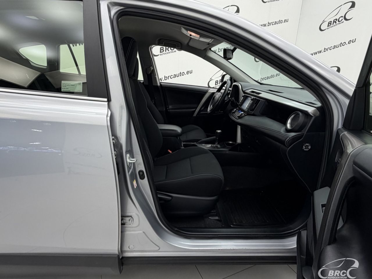 Toyota RAV4 | 7