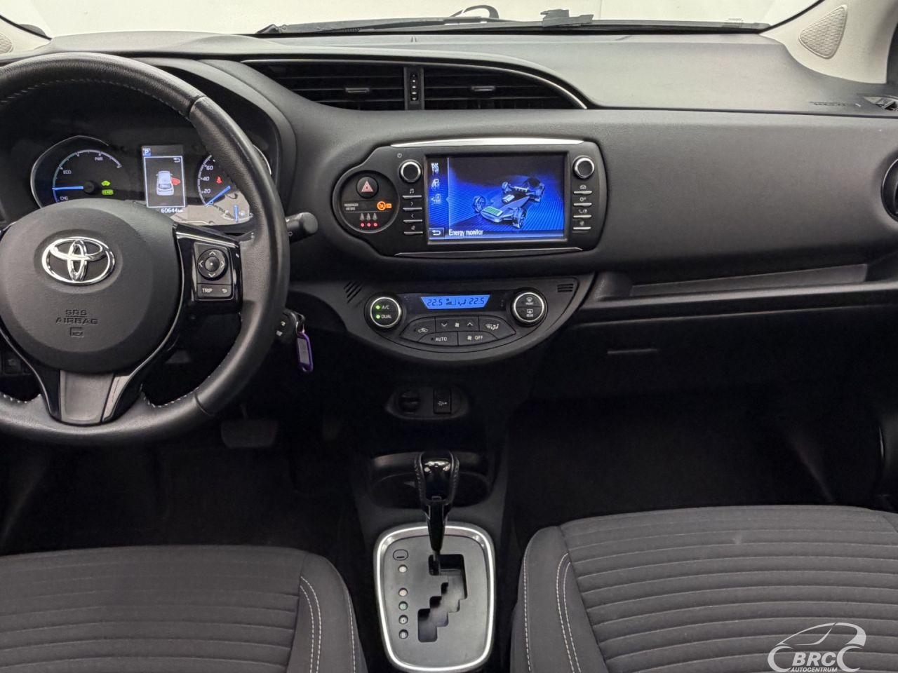 Toyota Yaris | 13