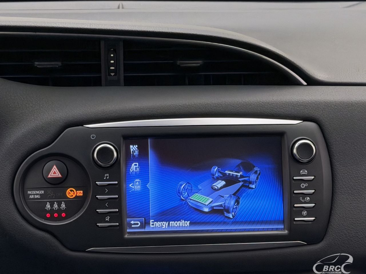 Toyota Yaris | 14