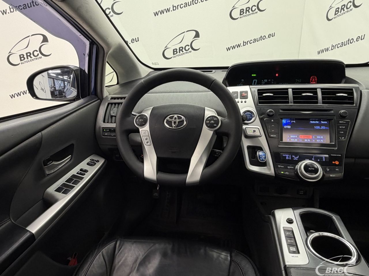Toyota Prius+ | 12