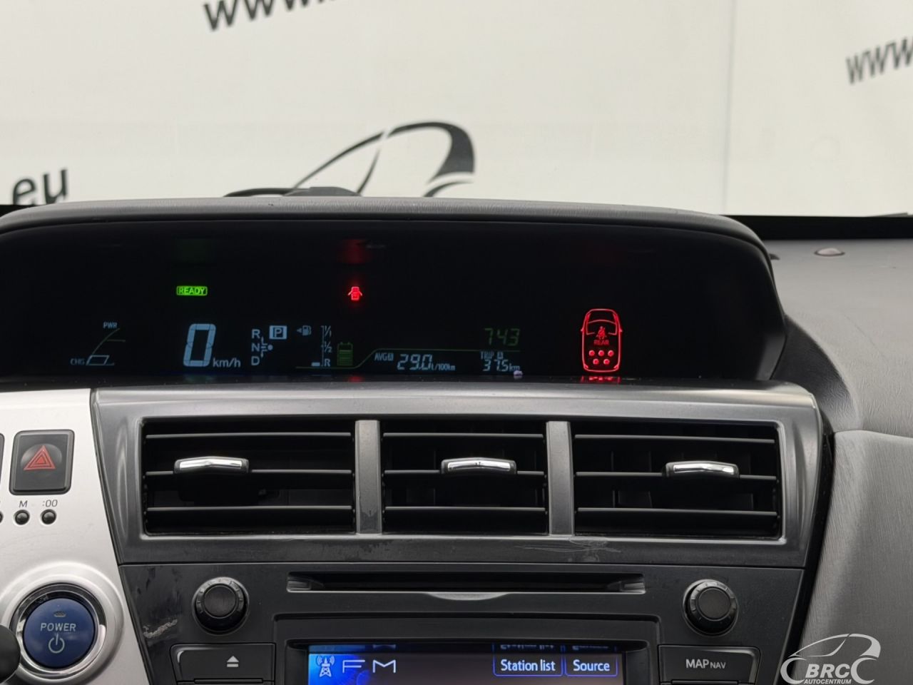 Toyota Prius+ | 14