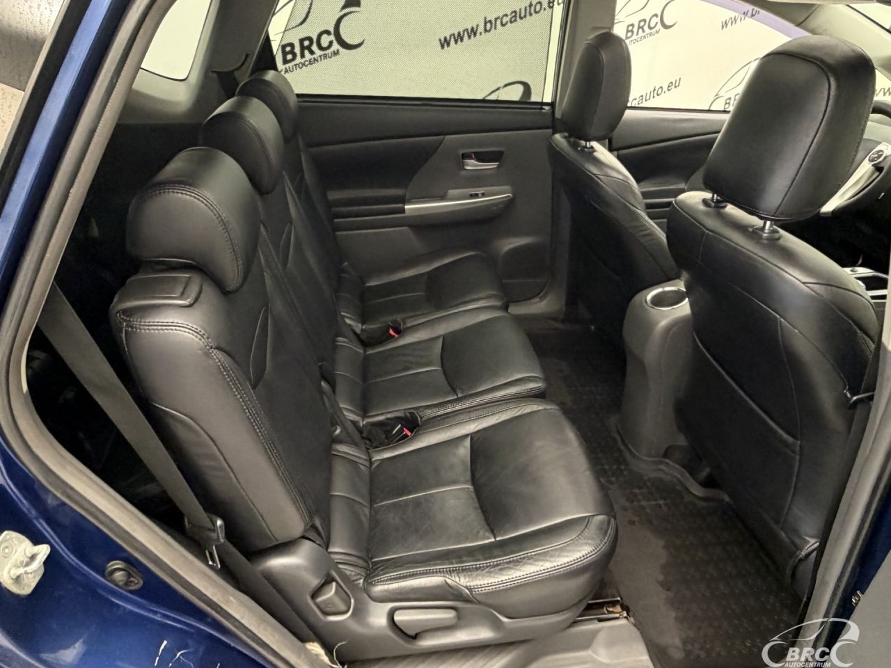 Toyota Prius+ | 9