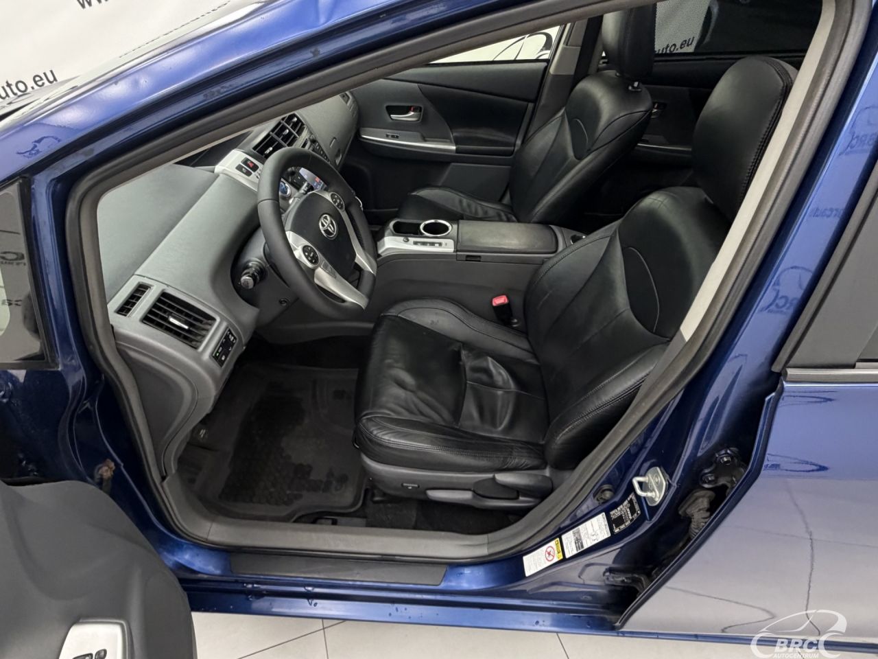 Toyota Prius+ | 19
