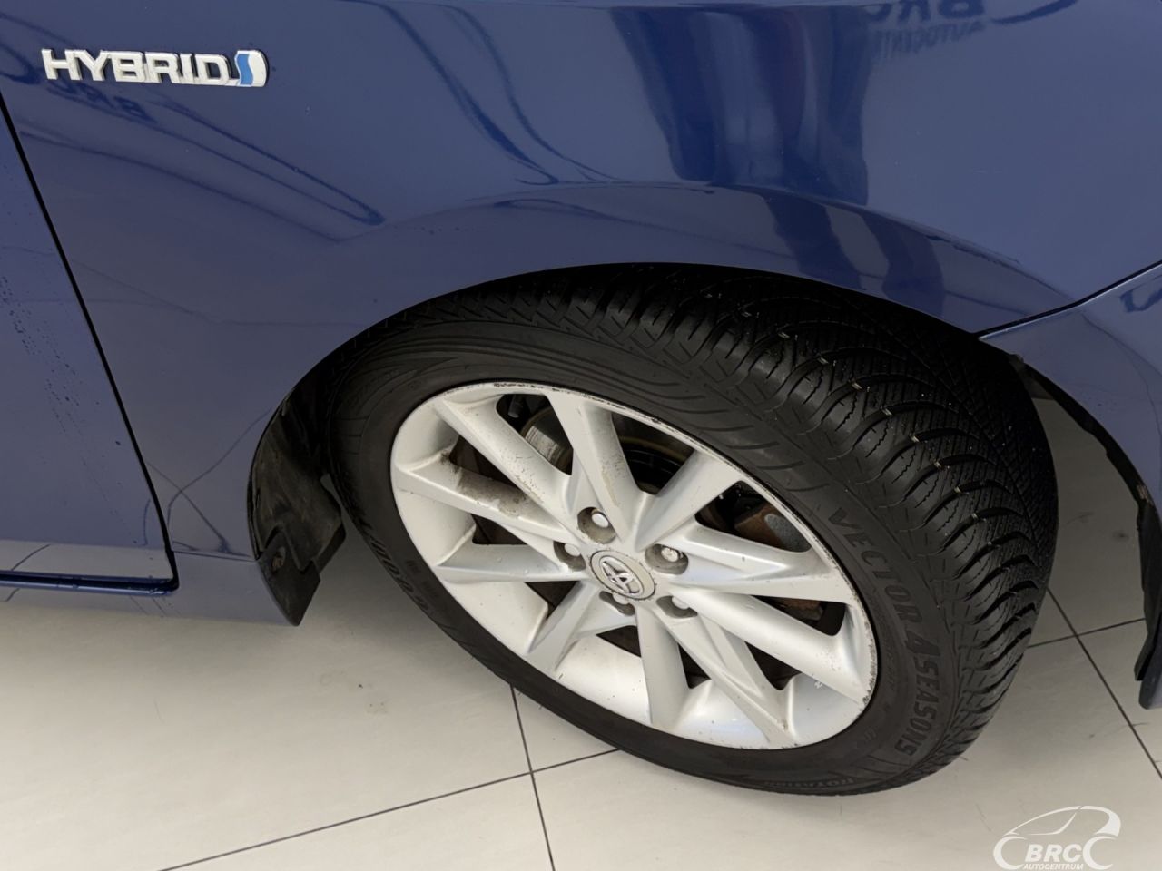 Toyota Prius+ | 41