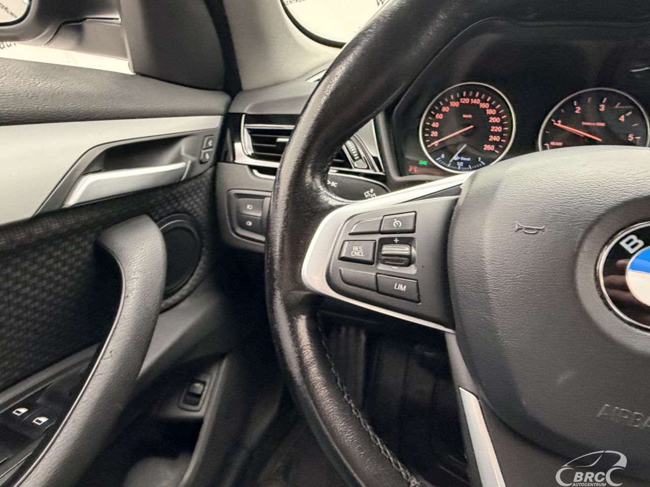 BMW X1 | 27