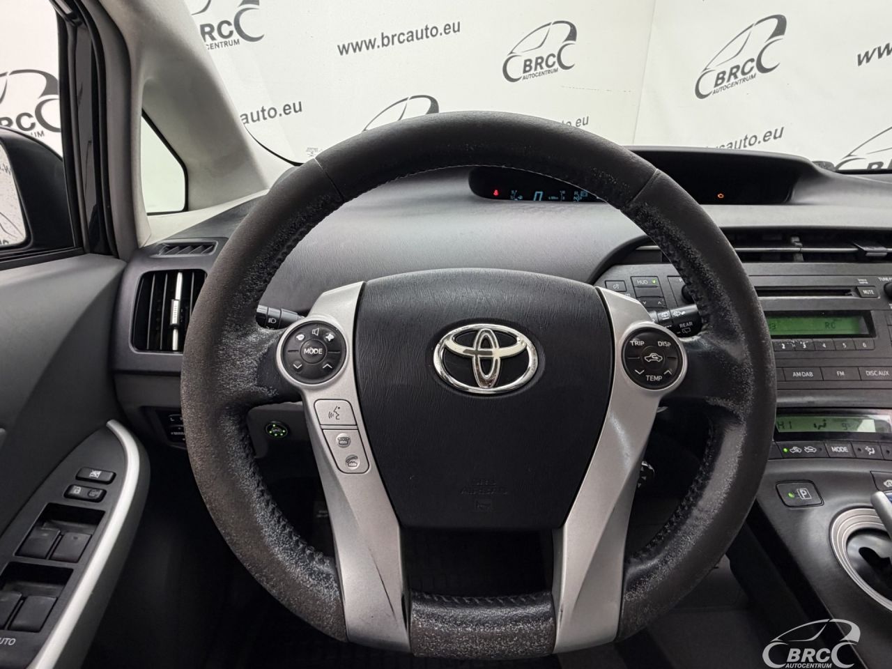 Toyota Prius | 26