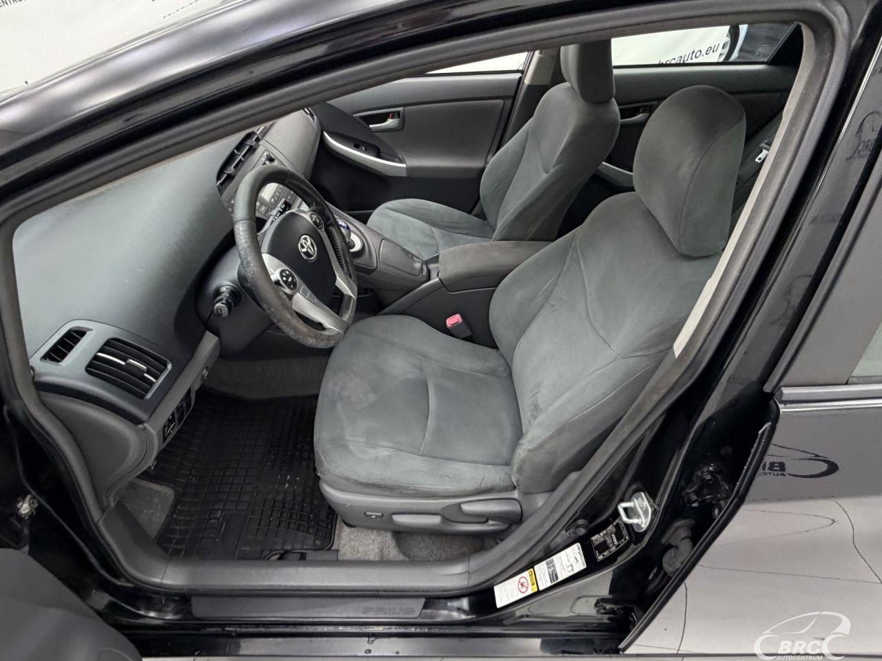 Toyota Prius | 19