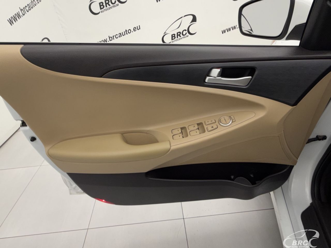 Hyundai Sonata | 18