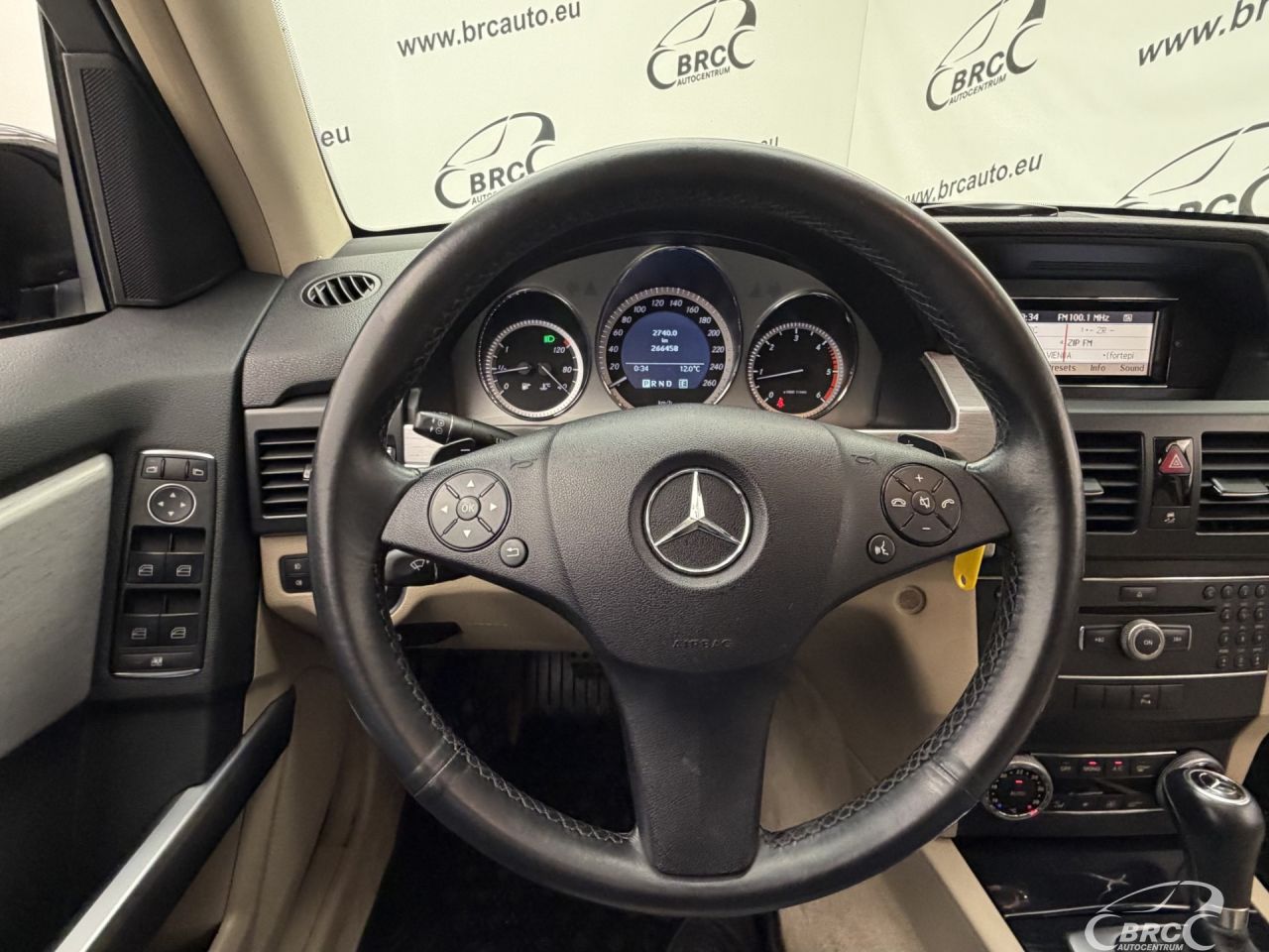 Mercedes-Benz GLK250 | 26