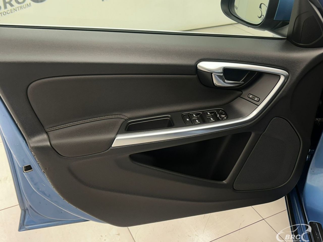 Volvo S60 | 17