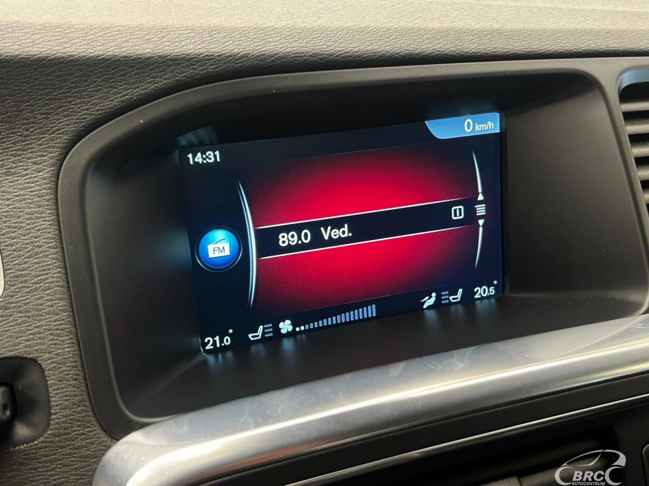 Volvo S60 | 33