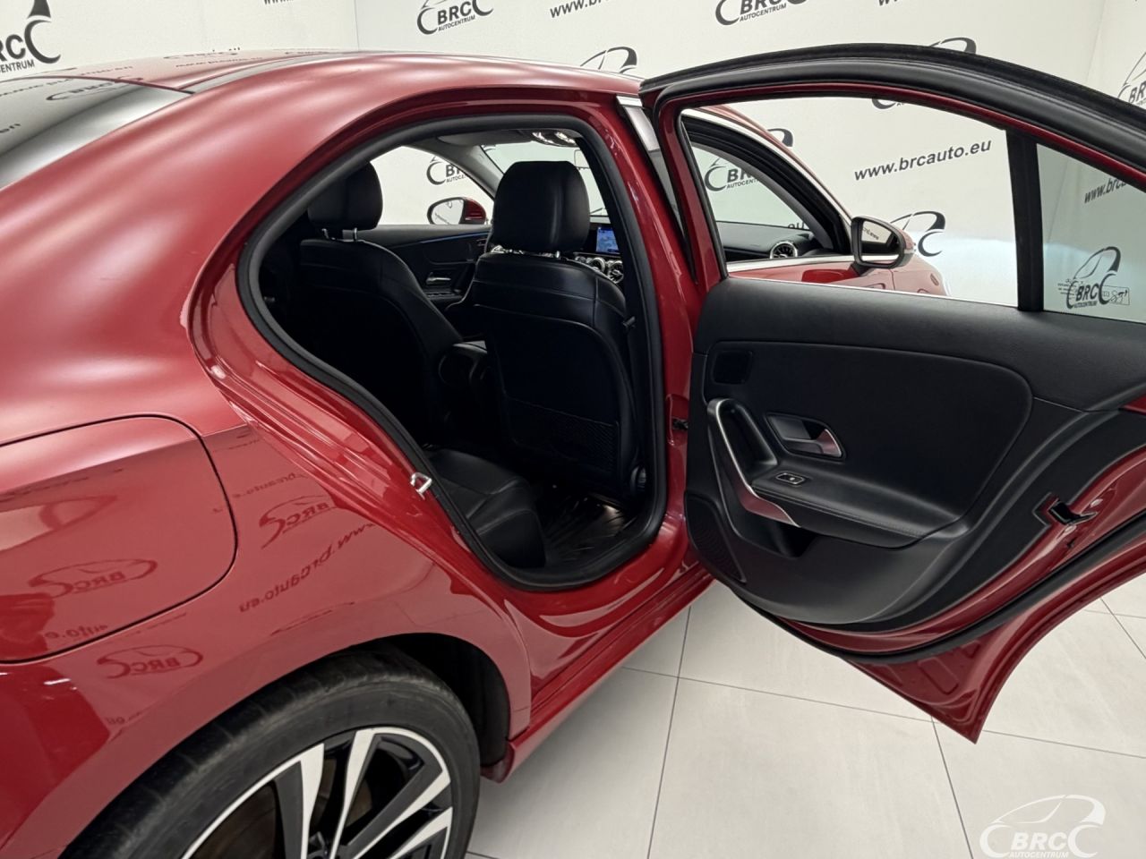 Mercedes-Benz A250 | 12