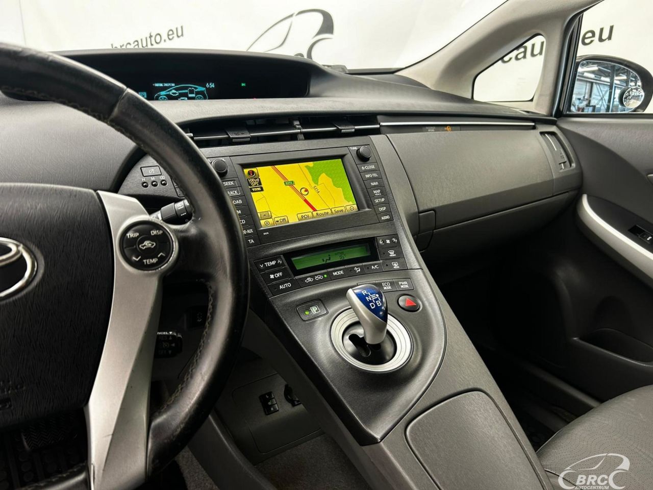 Toyota Prius | 13