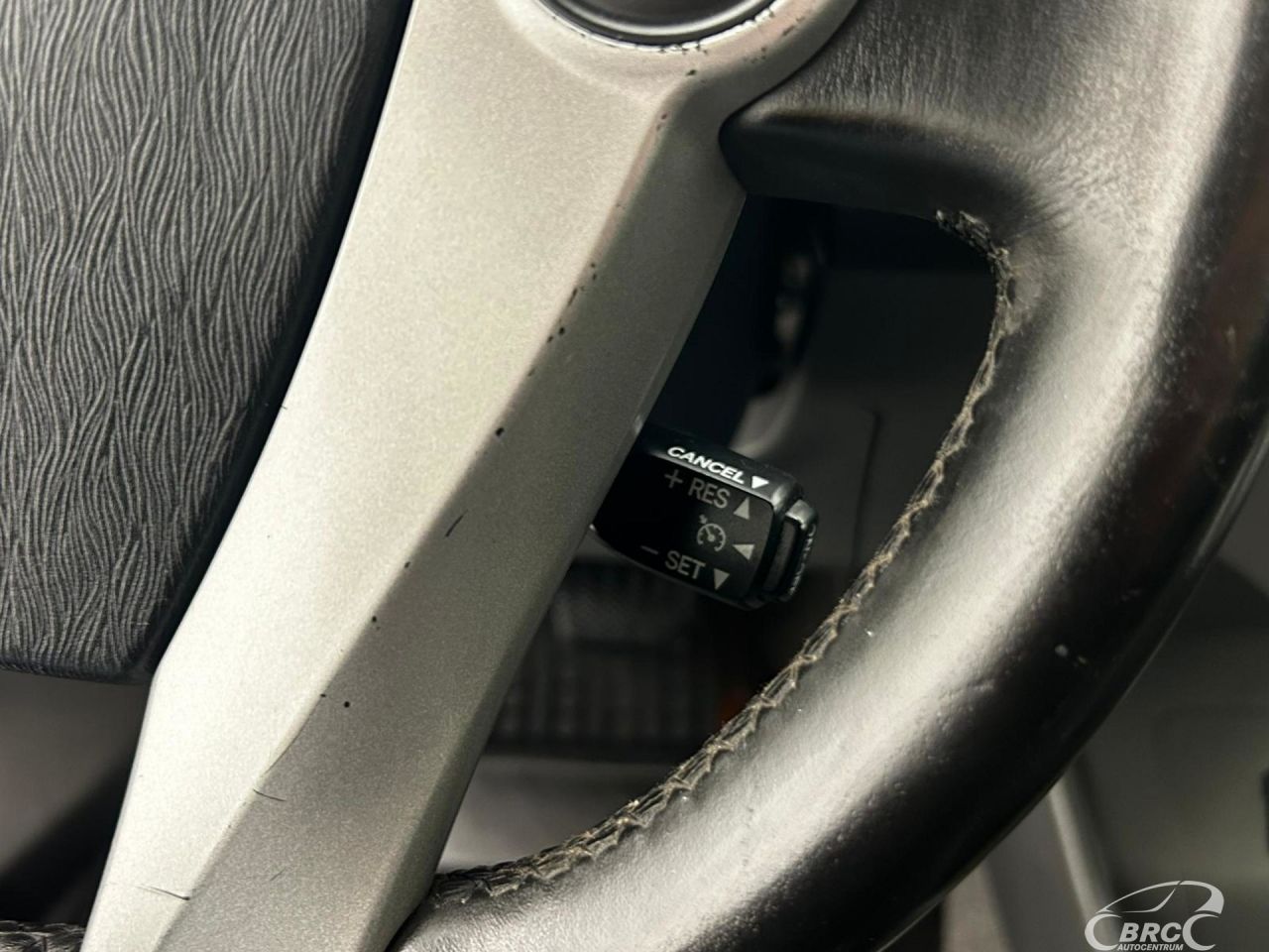 Toyota Prius | 16