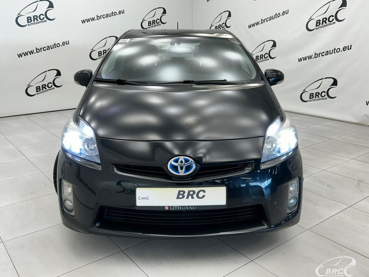 Toyota Prius | 19
