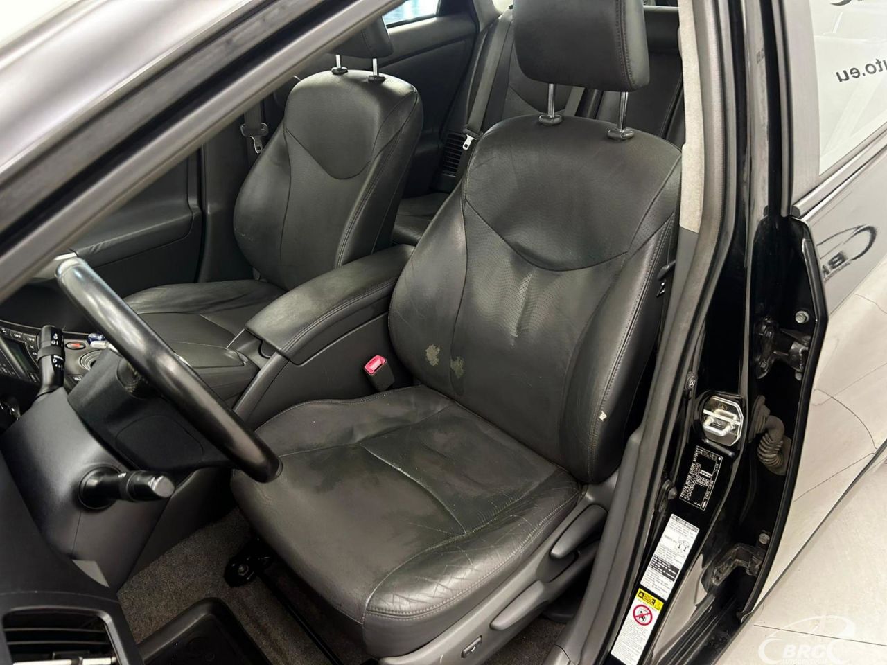 Toyota Prius | 4