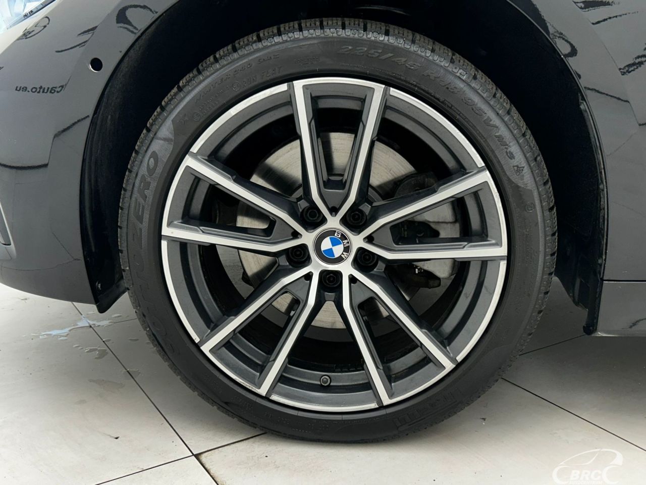 BMW 330 | 29