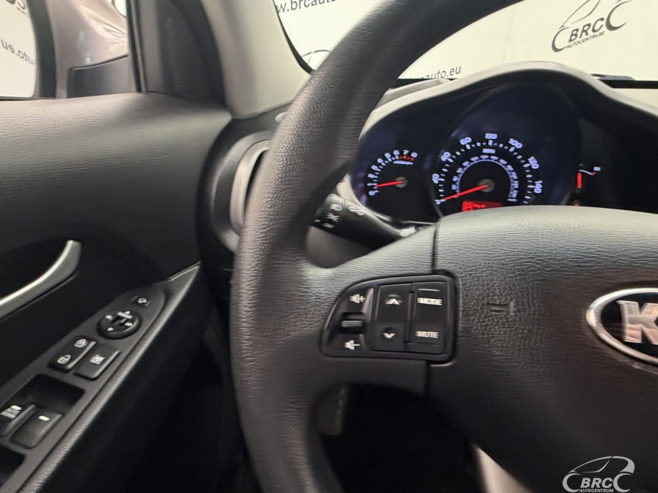 Kia Sportage | 28