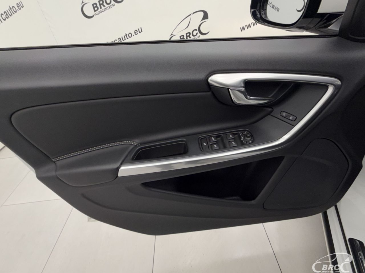 Volvo V60 | 17