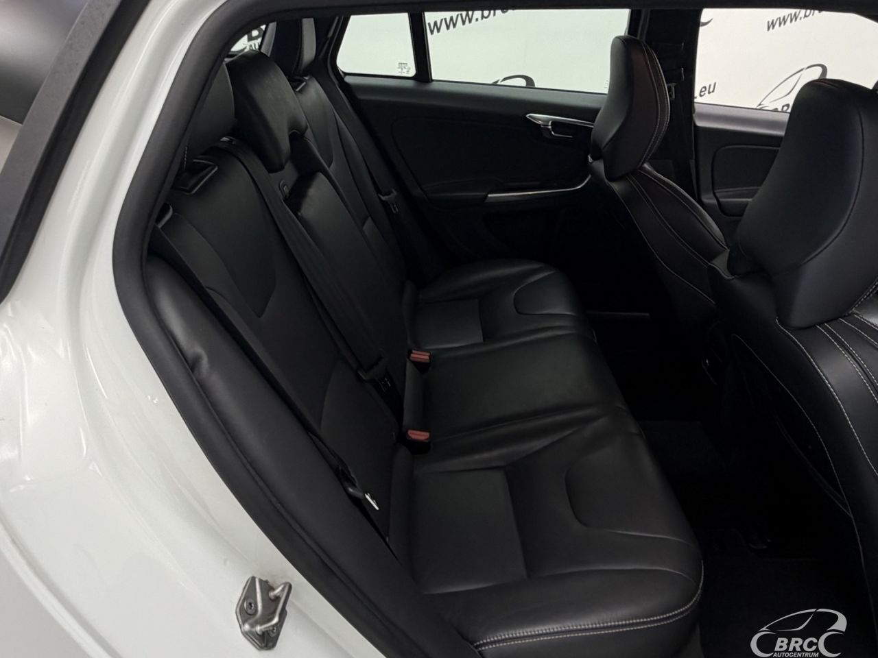 Volvo V60 | 9