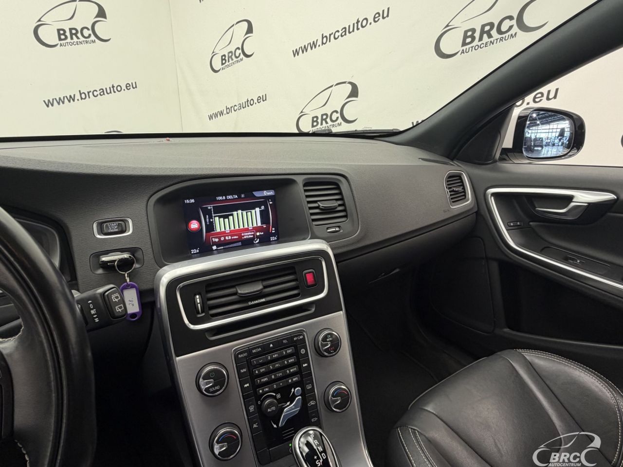 Volvo V60 | 24
