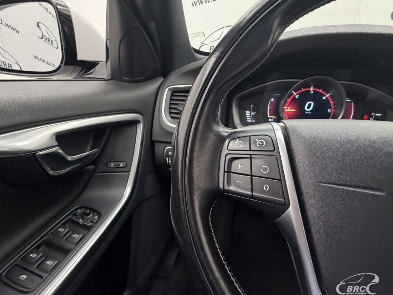 Volvo V60 | 27
