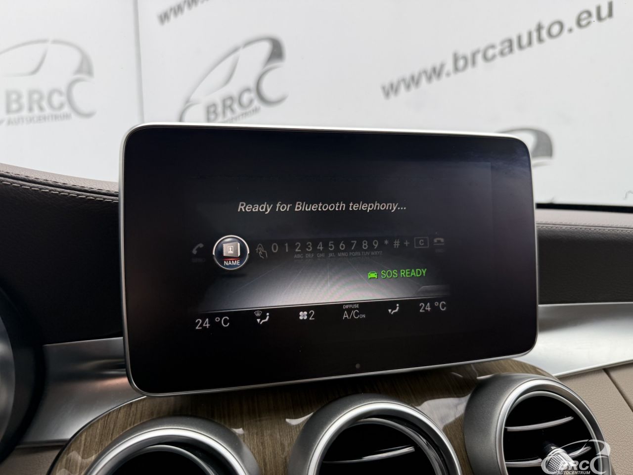 Mercedes-Benz C350 | 34