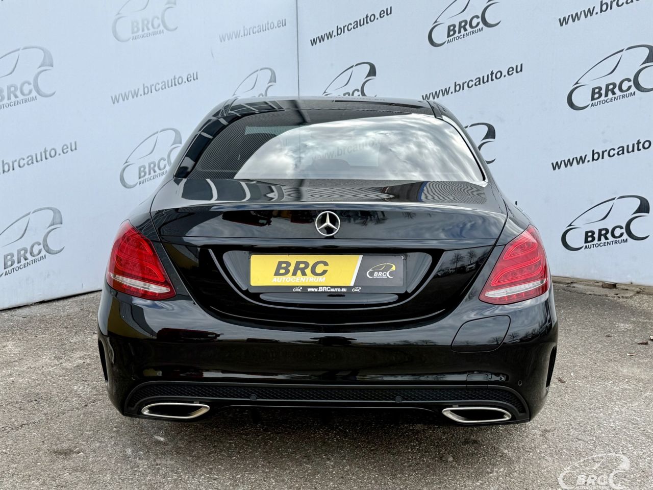 Mercedes-Benz C350 | 5