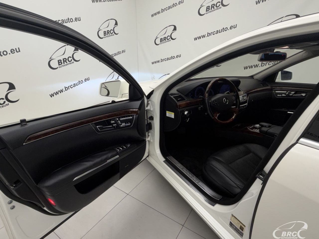 Mercedes-Benz S550 | 20