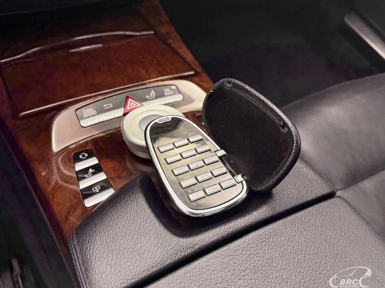 Mercedes-Benz S550 | 36