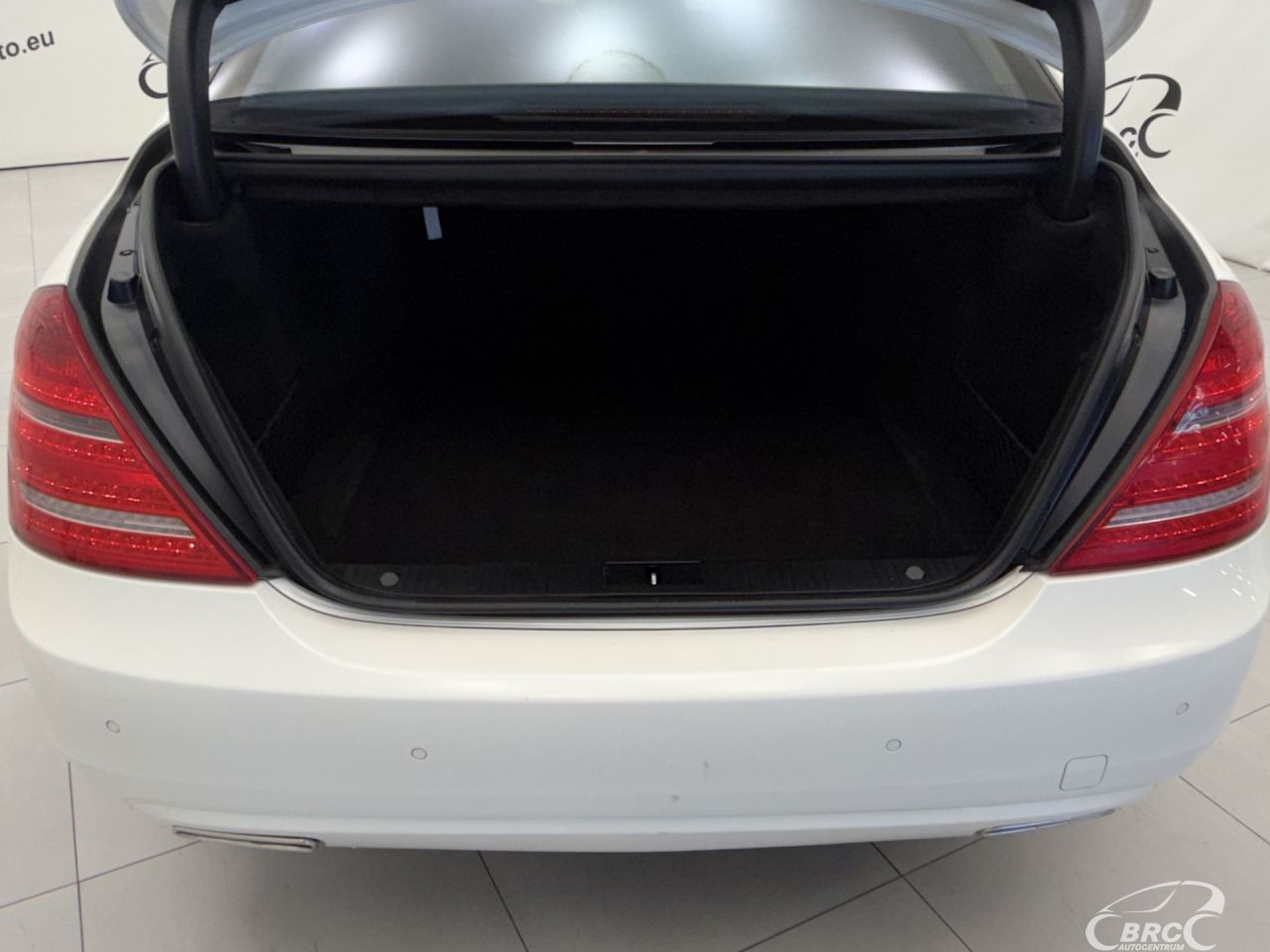 Mercedes-Benz S550 | 46