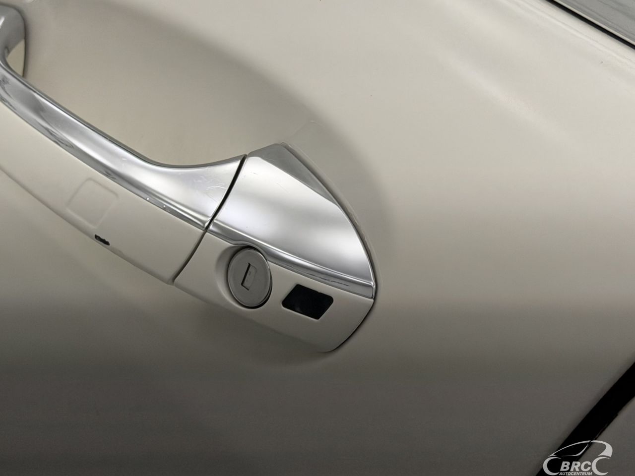 Mercedes-Benz S550 | 19