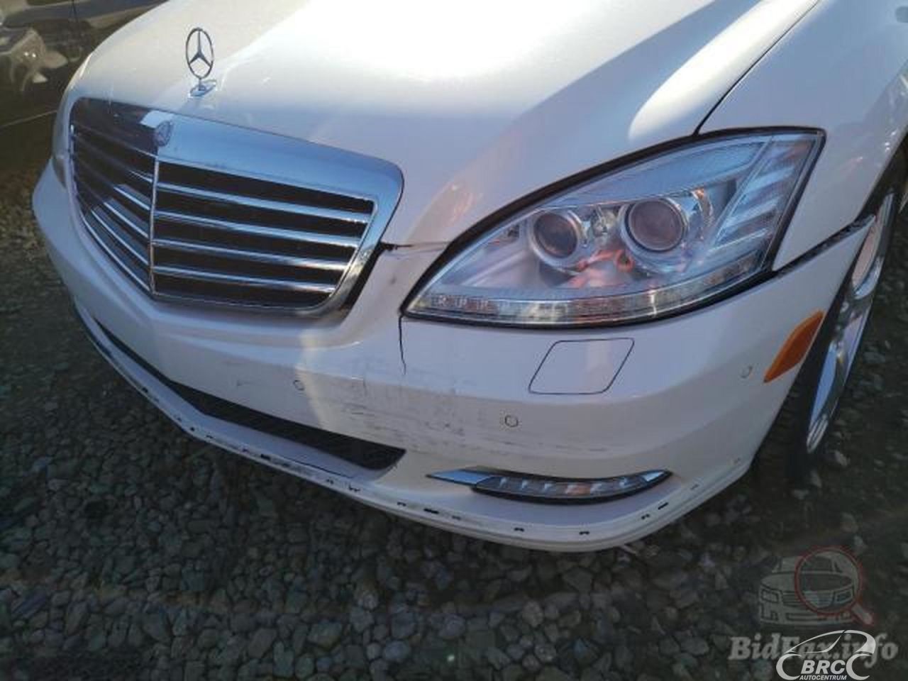 Mercedes-Benz S550 | 53