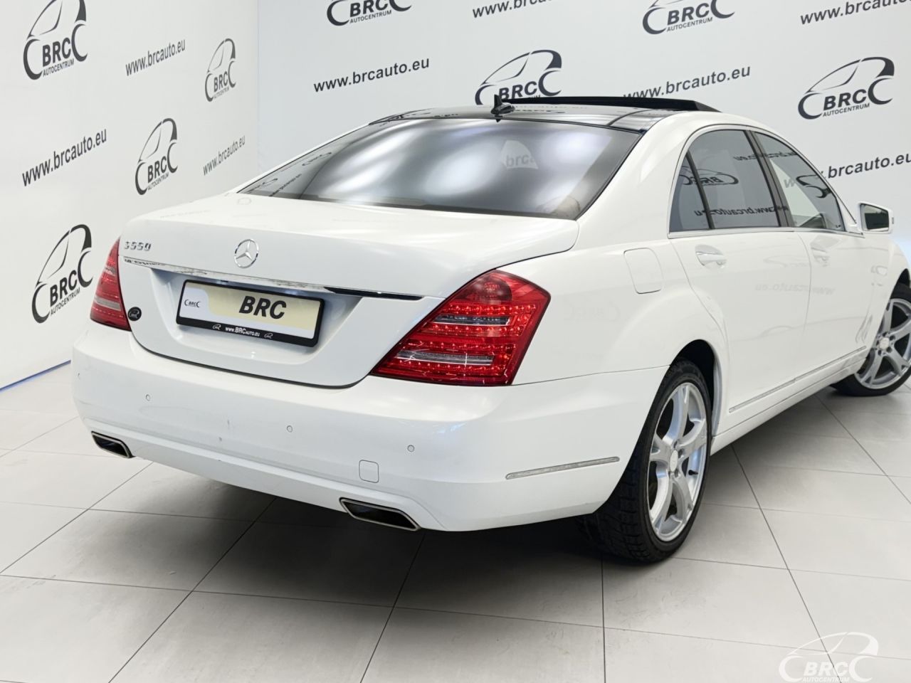 Mercedes-Benz S550 | 49